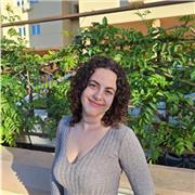 Educadora amante del inglés, especializada en trabajar con menores de todas las edades.